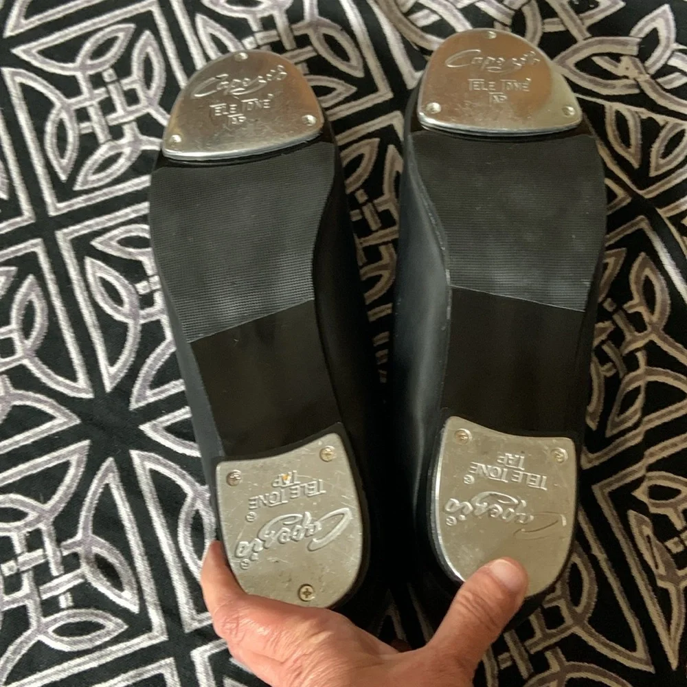 Capezio TIC TAP TOE size 11.5  M BLACK W/ TELETONE TAPS STYLE 443 like new!